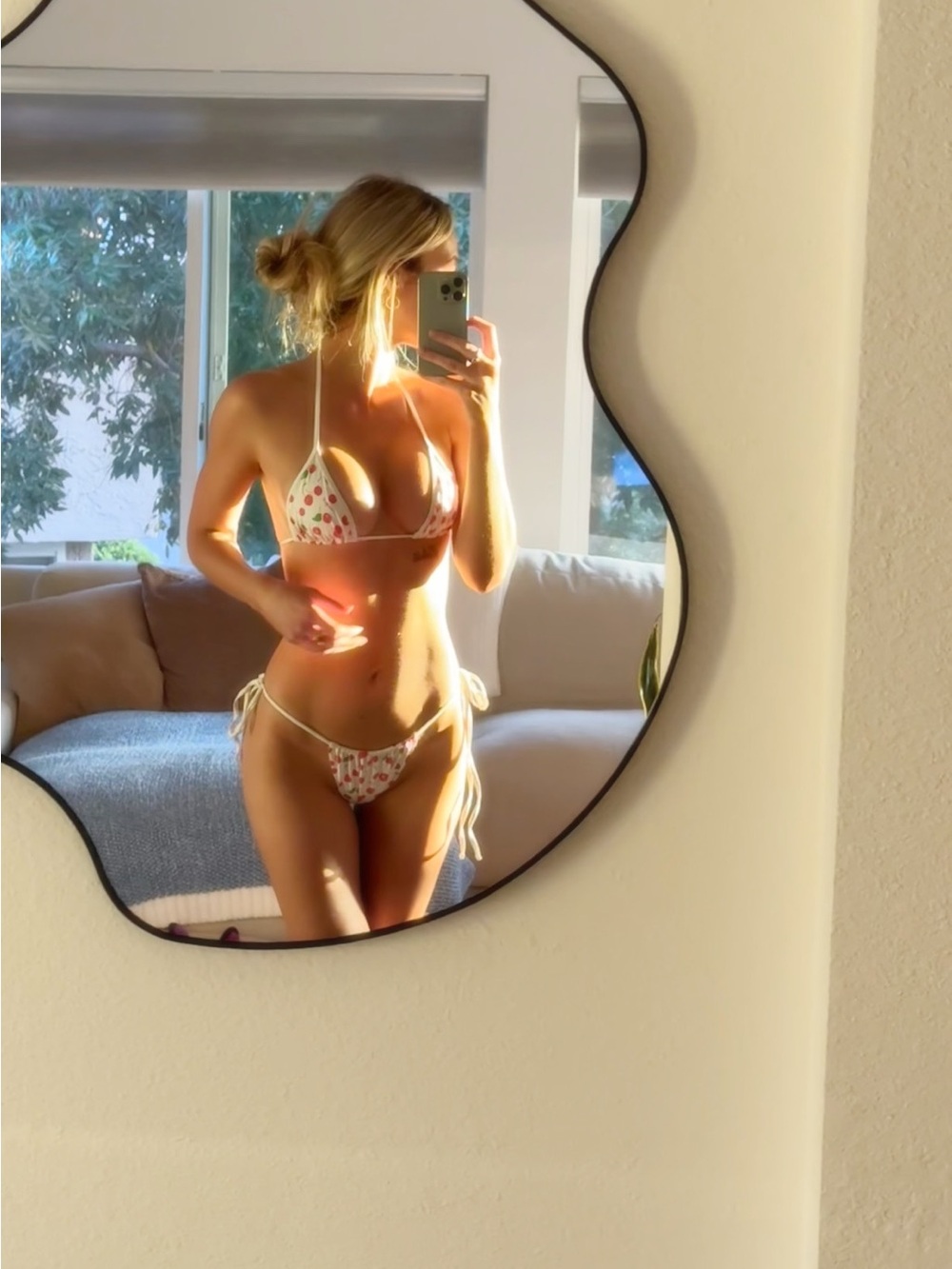 Frankie’s bikinis cherry set - Picture 7 of 7